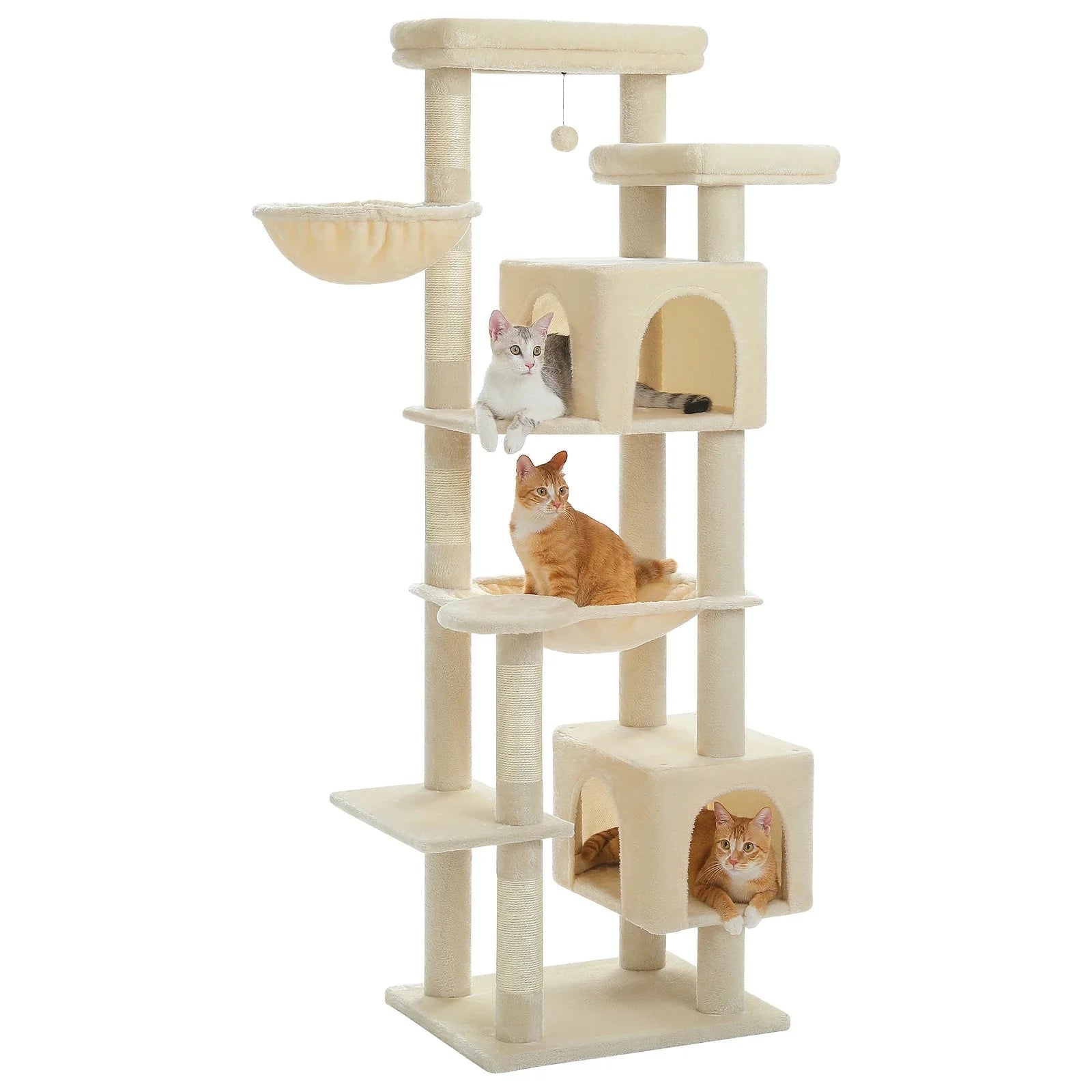 arbre à chat beige grand format multi-niveaux fond blanc trois chats niche double hamac et griffoir sisal