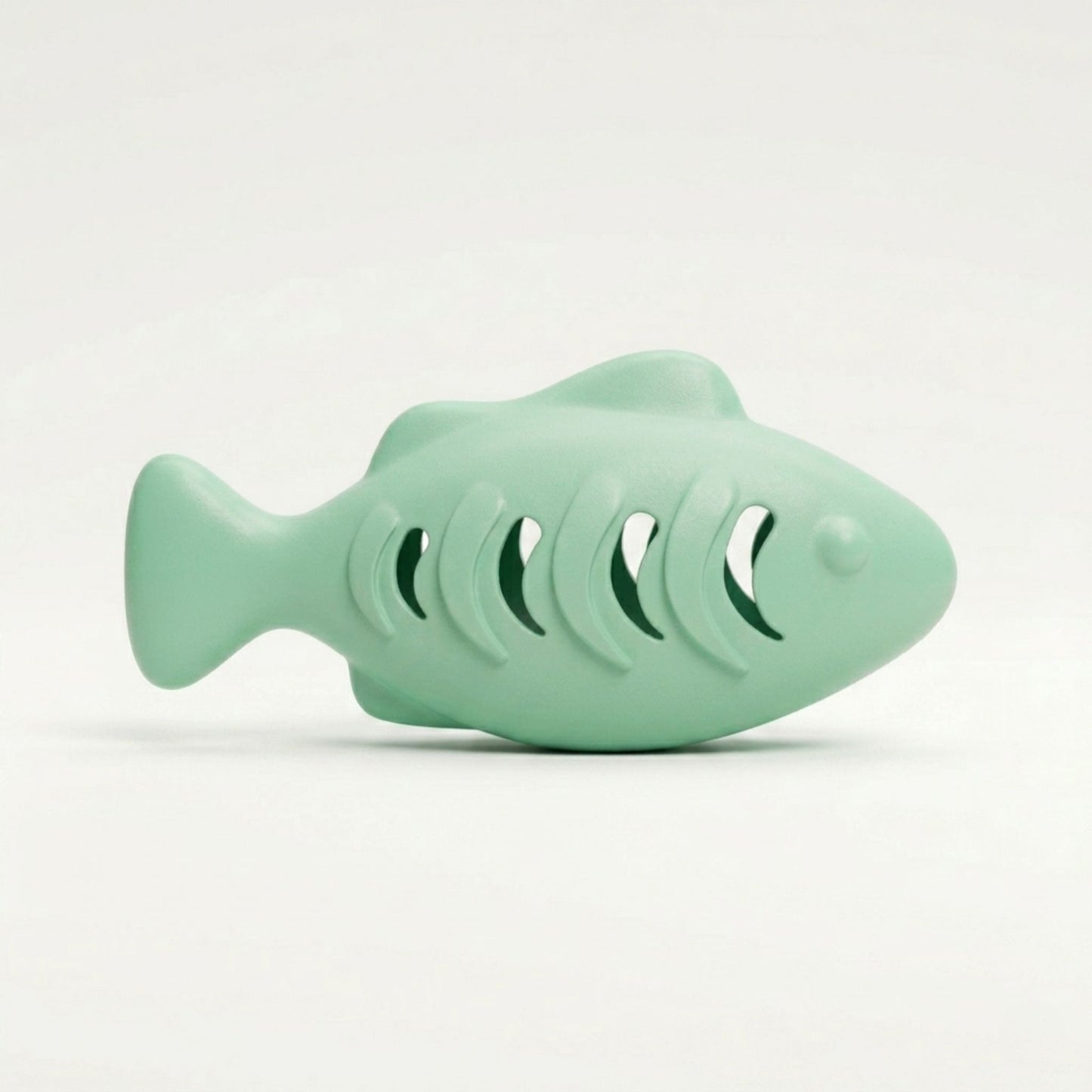 Jouet poisson distributeur pour chat en silicone vert mint – vue produit fond clair